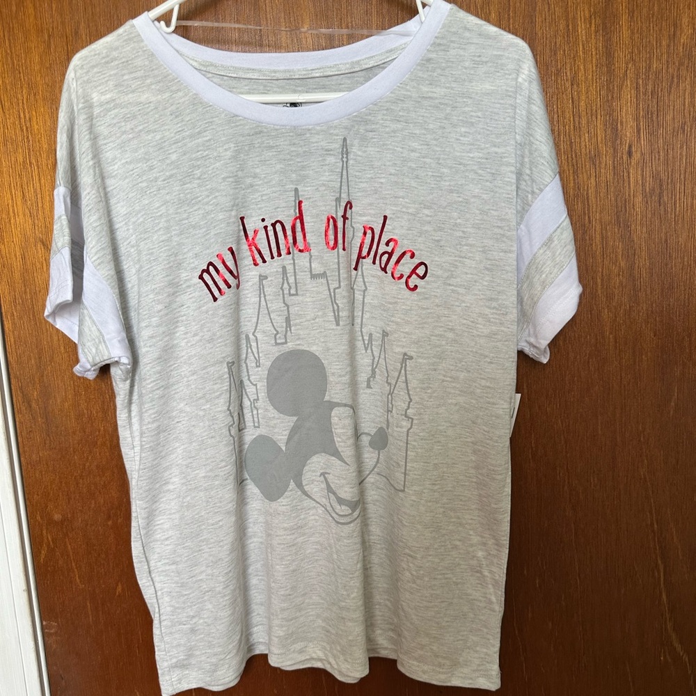Disney T shirt . No place like home with Mickey size large nwt.